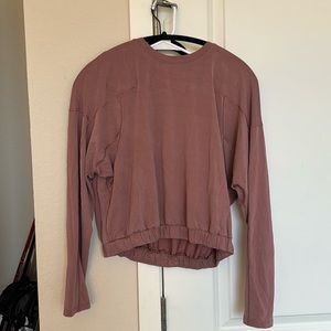 LULULEMON SIZE 6 LONGSLEEVE
